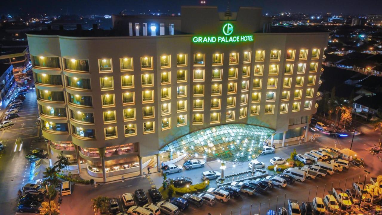 Grand Palace Hotel Miri Buitenkant foto