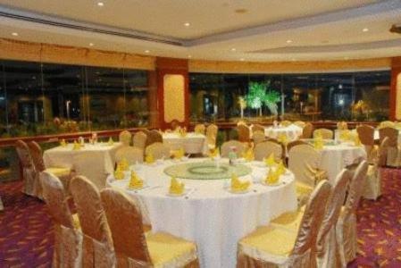 Grand Palace Hotel Miri Buitenkant foto