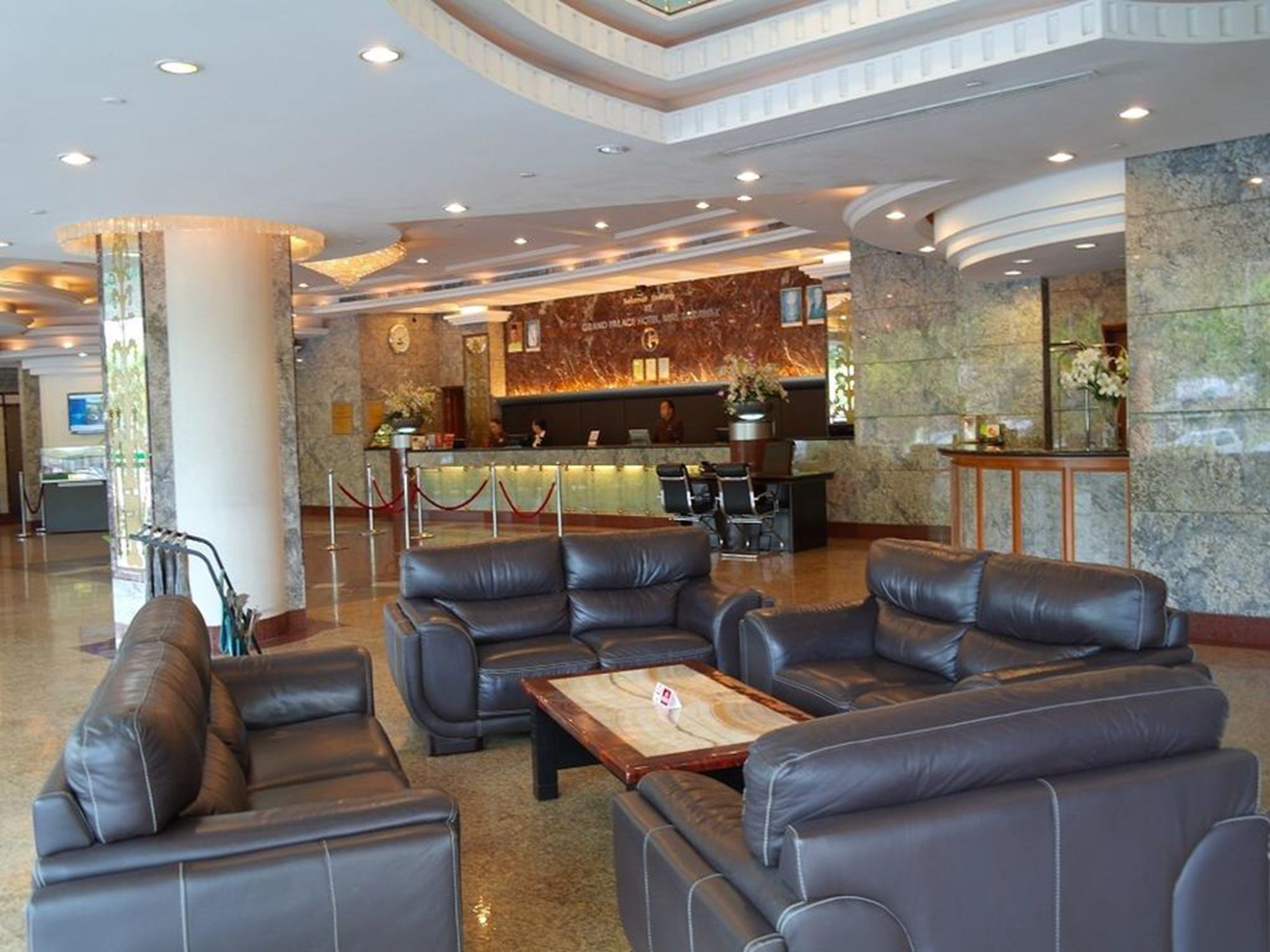 Grand Palace Hotel Miri Buitenkant foto